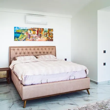 Forest Park Apartment